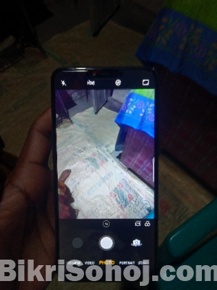 Oppo A3s  6 /128 gb ram